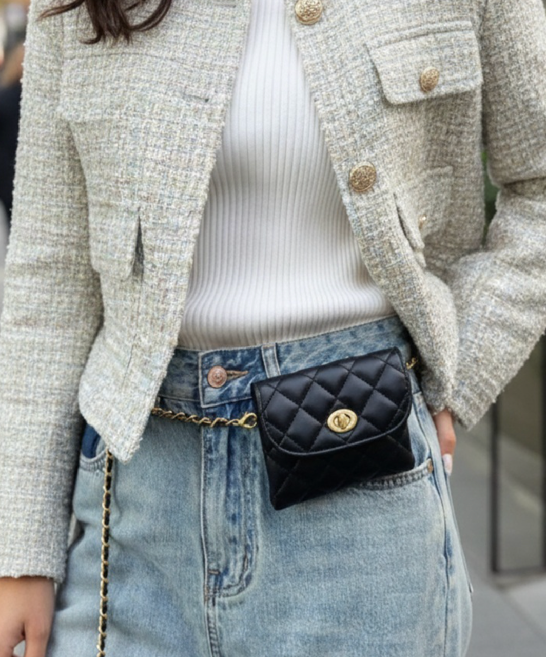 Leomi Crossbody Belt Chain Bag
