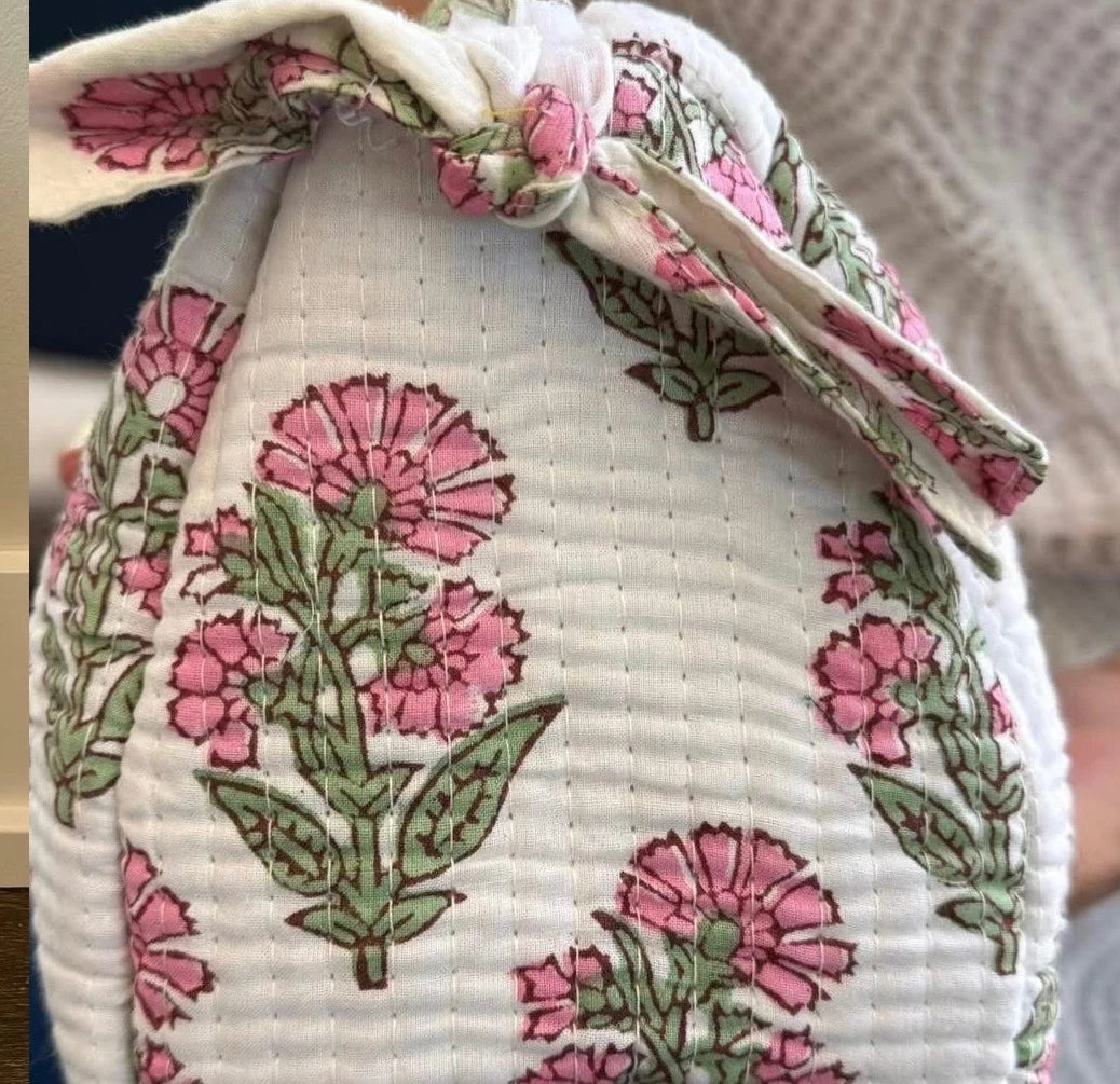 DOORBUSTER Quilted Floral Cosmetic Case