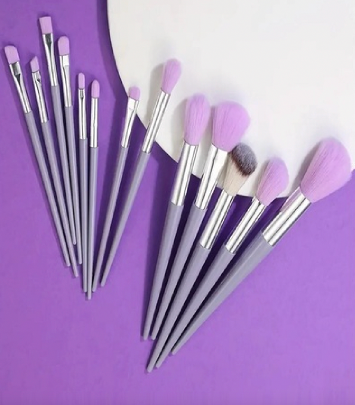 DOORBUSTER - 13 Piece Makeup Set