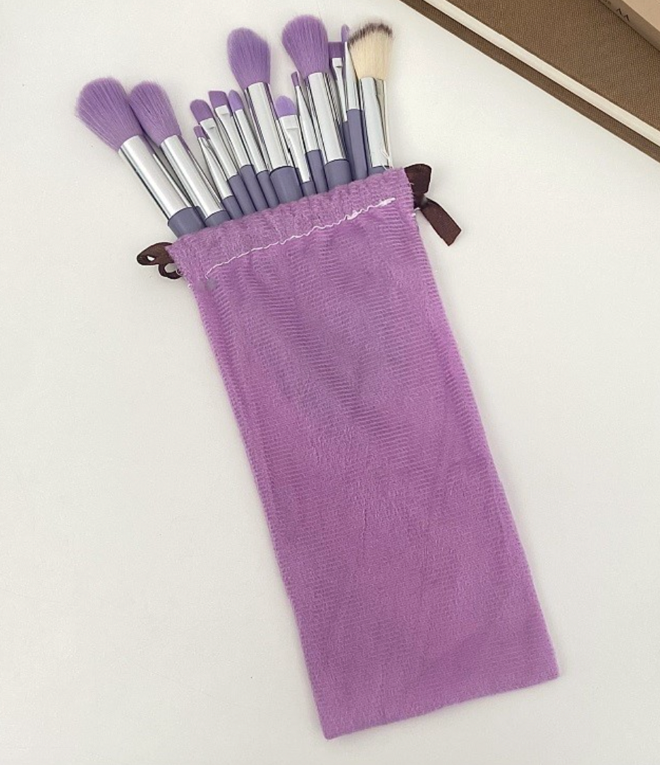 DOORBUSTER - 13 Piece Makeup Set