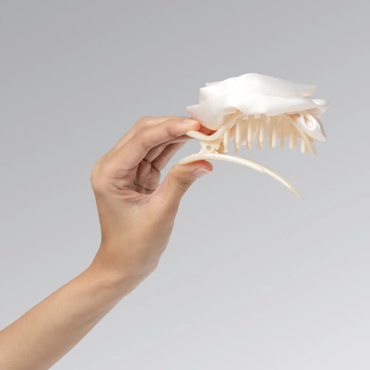 Kitsch - Satin Rosette Flat Clip Cream